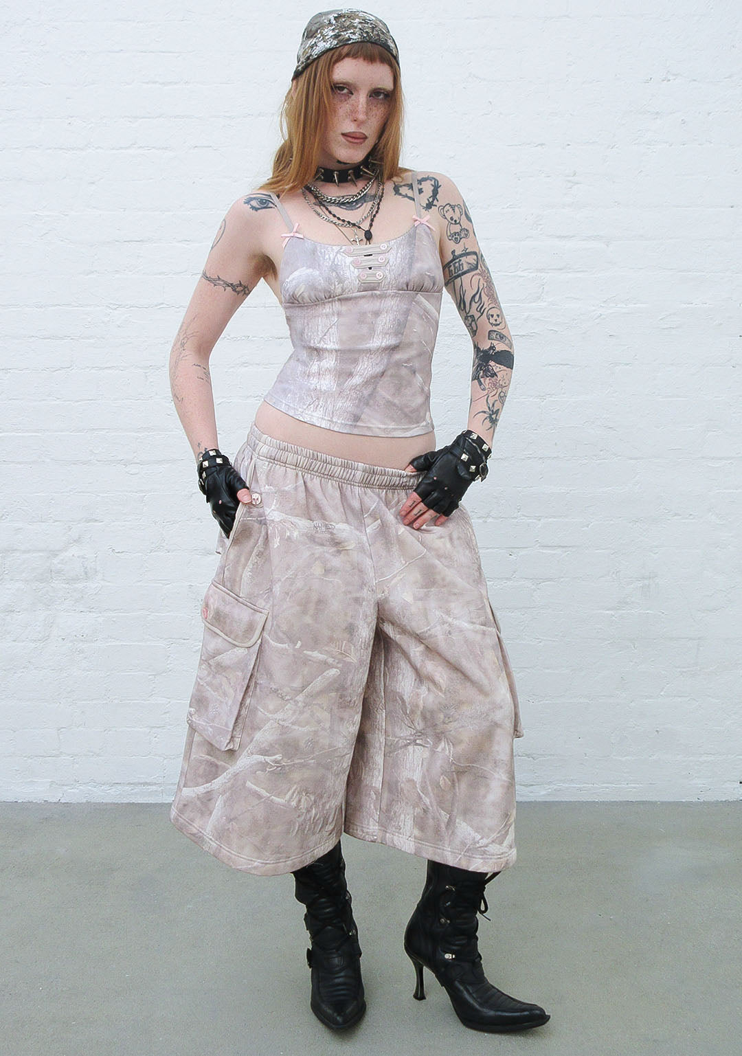 COMMAND FITTED CAMI TOP WASHED TREE CAMO