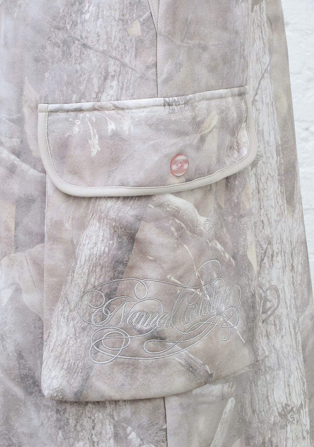 COMMAND OVERSIZED CARGO SWEATSHORTS WASHED TREE CAMO