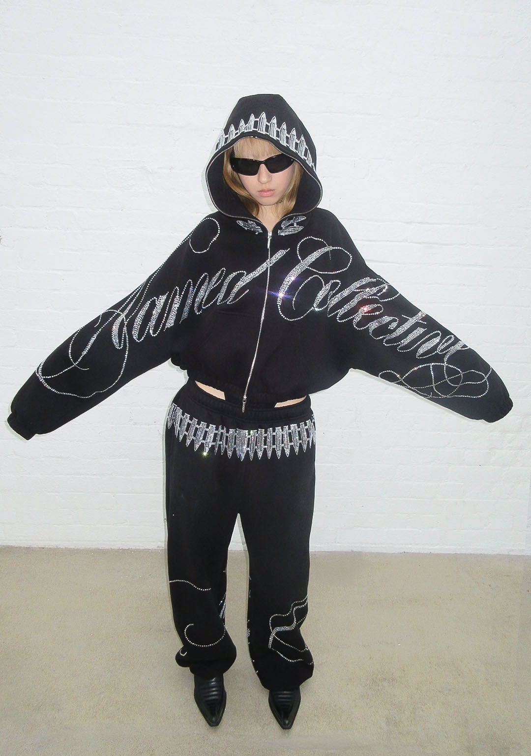 ENEMY RHINESTONE CROP ZIP HOODIE BLACK