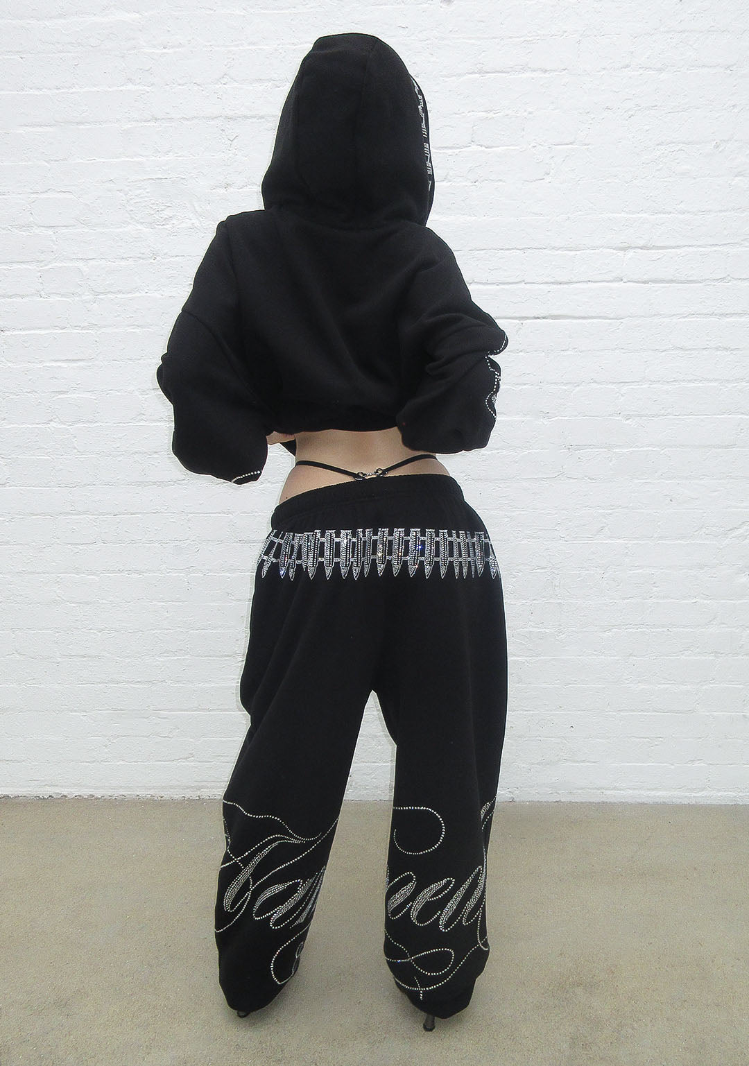 ENEMY RHINESTONE CROP ZIP HOODIE BLACK