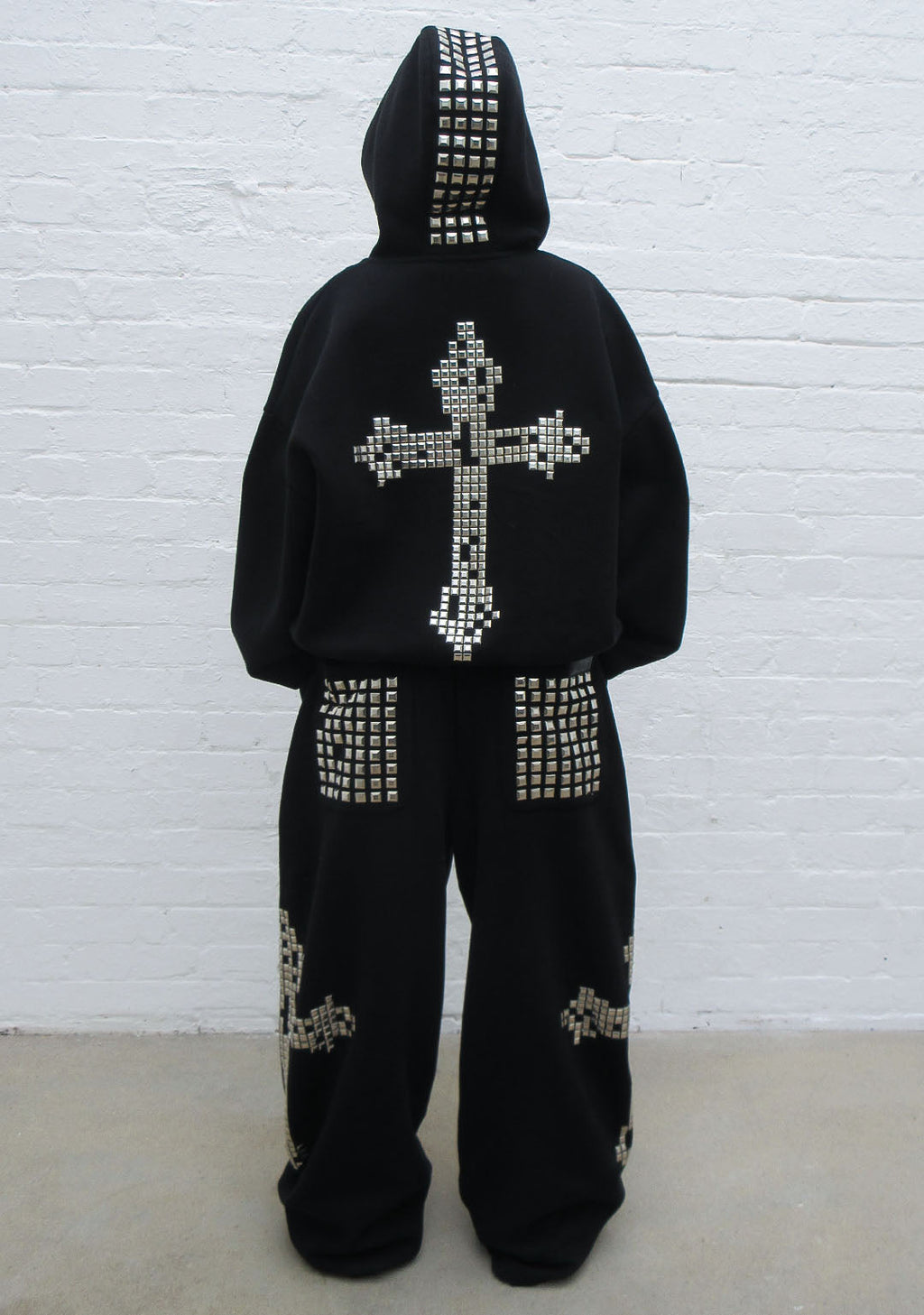 FAITHFUL STUDDED ZIP HOODIE BLACK