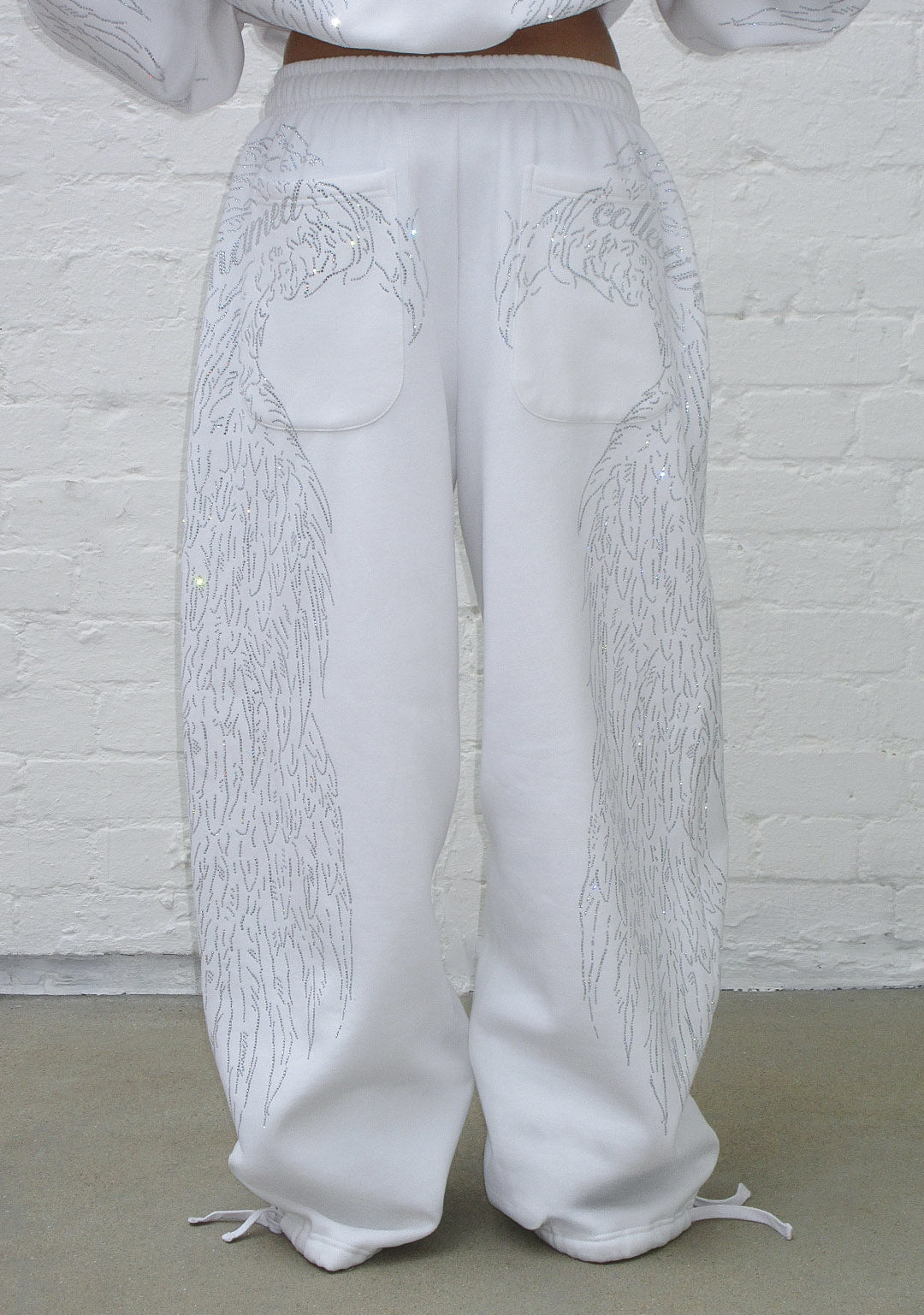 FALLEN RHINESTONE OVERSIZED SWEATPANTS WHITE