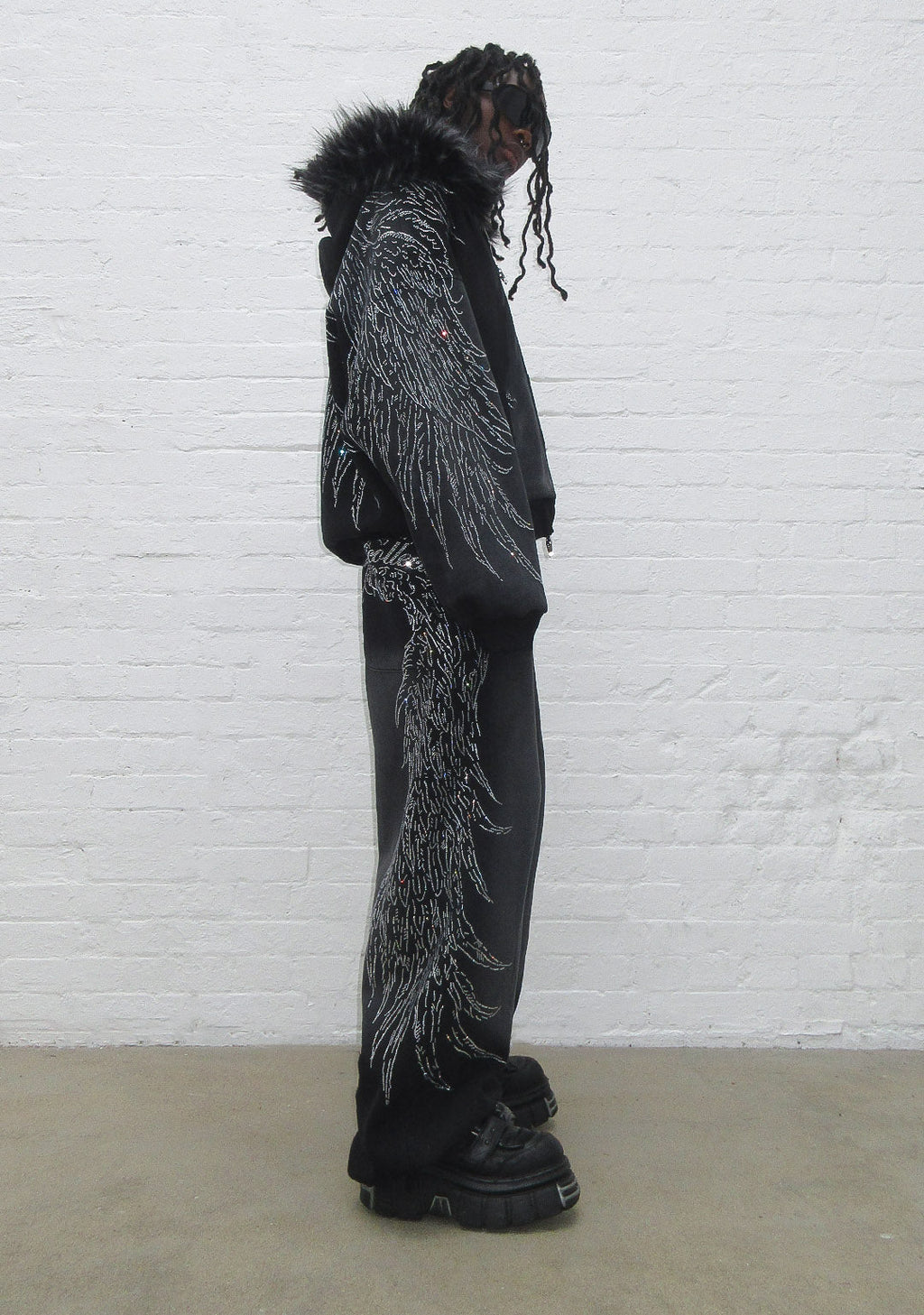FALLEN FAUX FUR RHINESTONE ZIP HOODIE WASHED BLACK (DETACHABLE FUR)