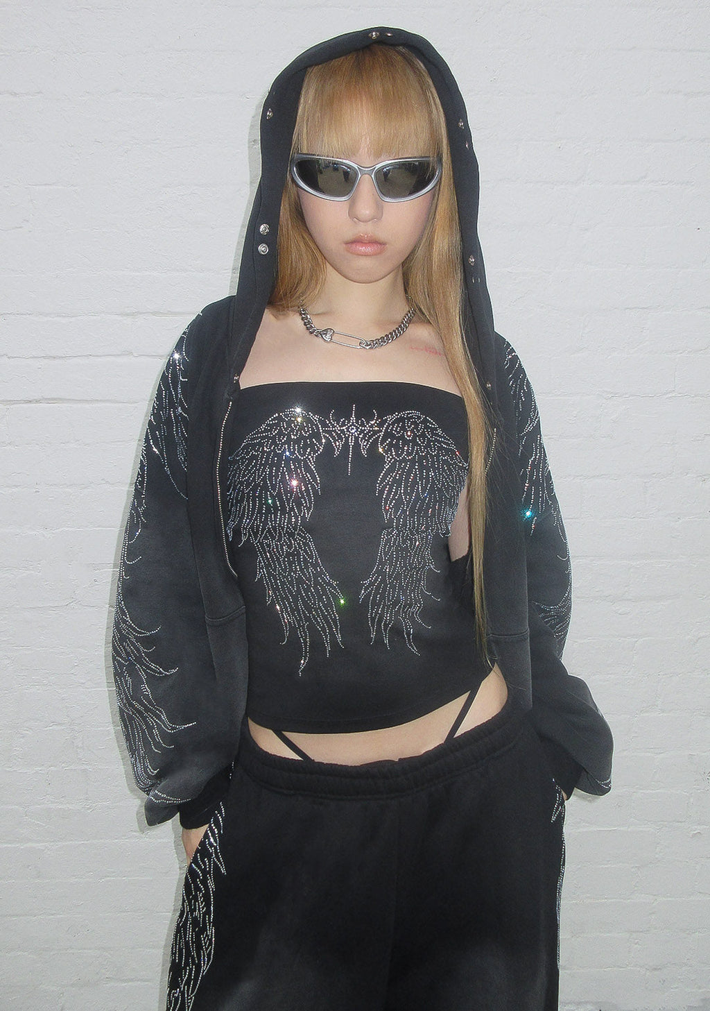 FALLEN FAUX FUR RHINESTONE ZIP HOODIE WASHED BLACK (DETACHABLE FUR)
