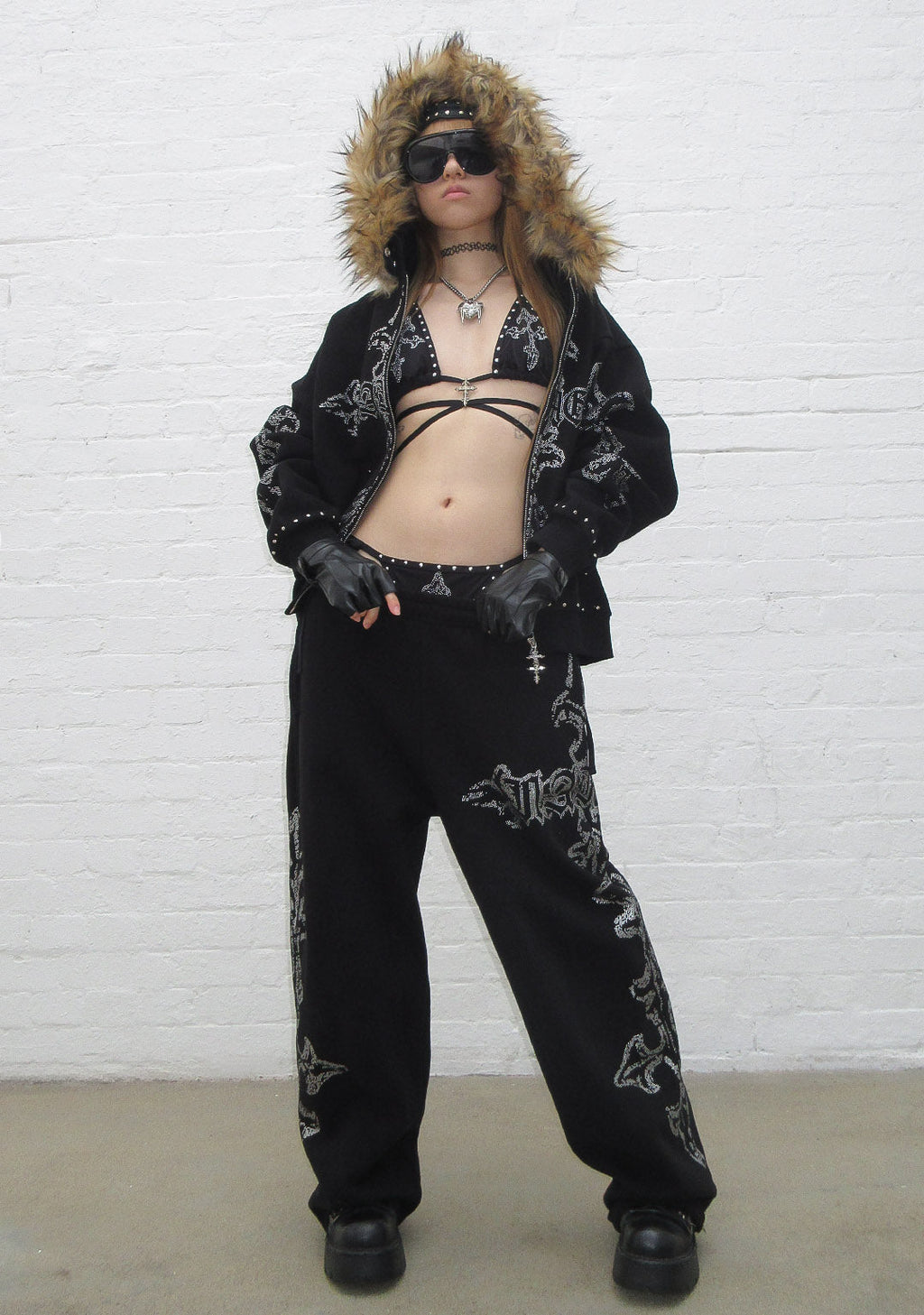 FERAL STUDDED OVERSIZED SWEATPANTS BLACK