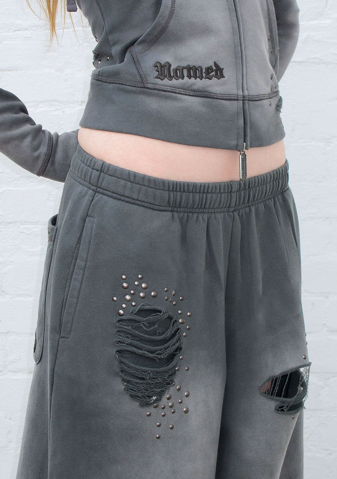 SHADOW STUDDED OVERSIZED SWEATSHORTS WASHED GREY