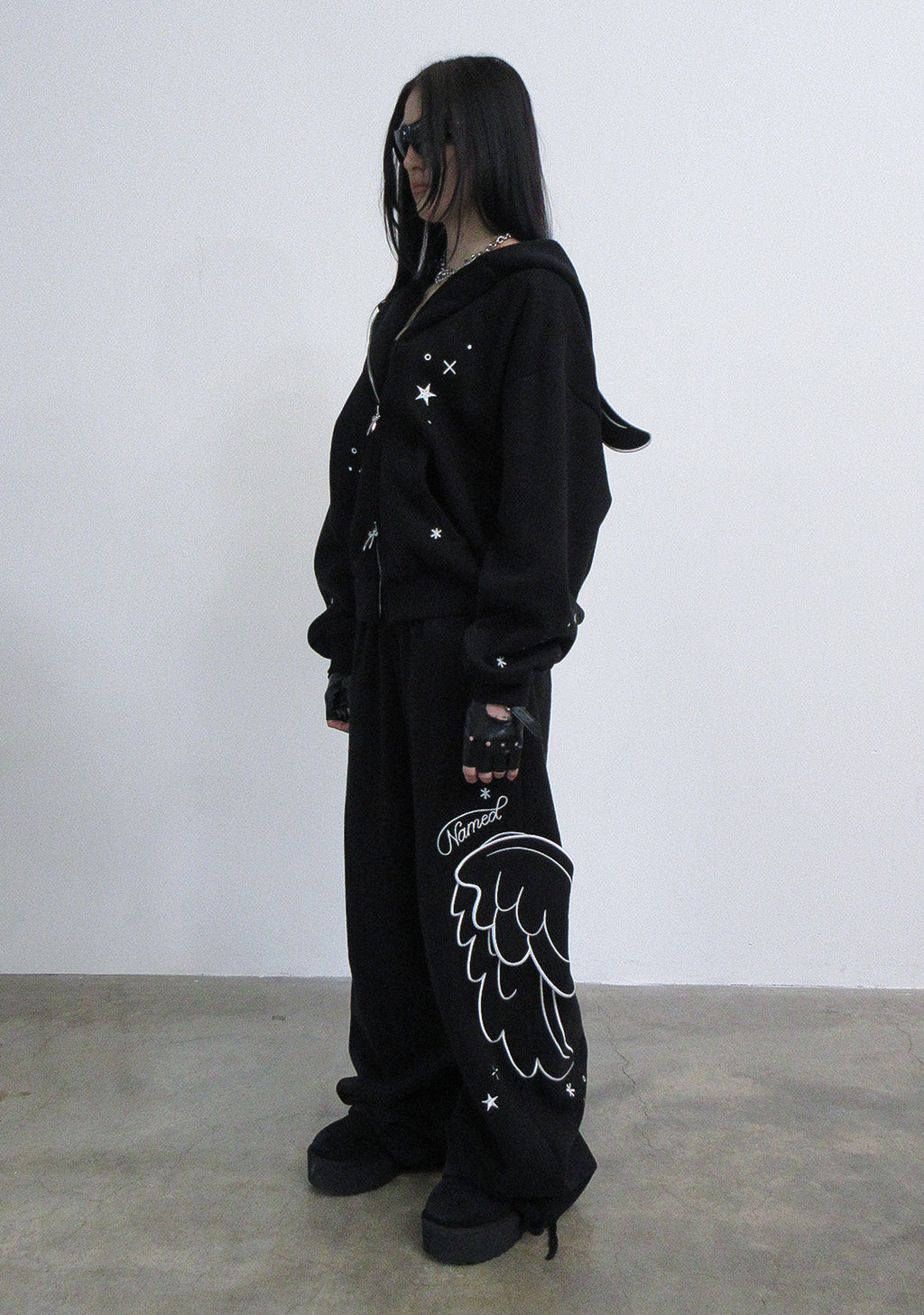 STITCH WINGS OVERSIZED SWEATPANTS BLACK (DETACHABLE WINGS)