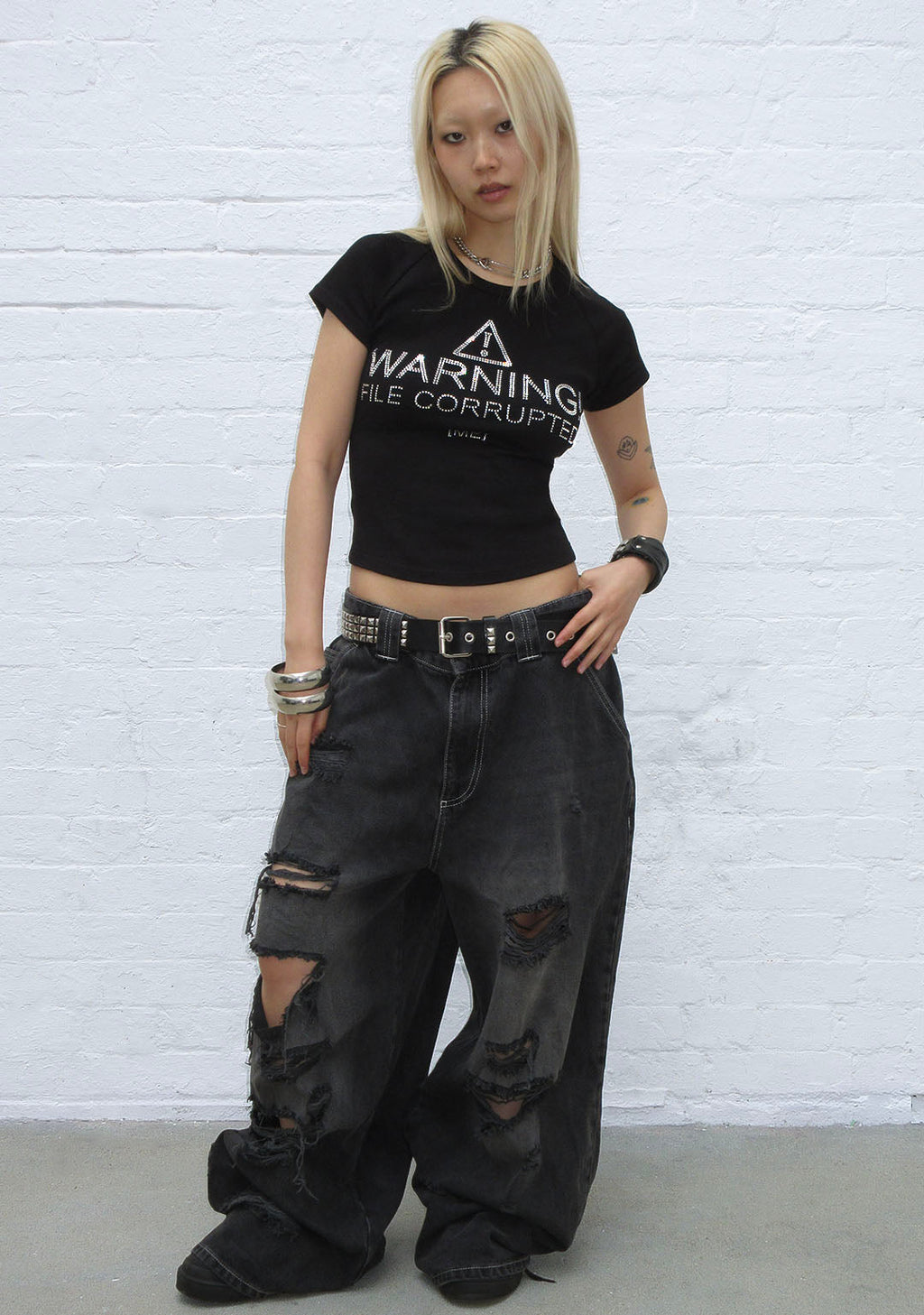 CORRUPTED RHINESTONE BABY TEE BLACK