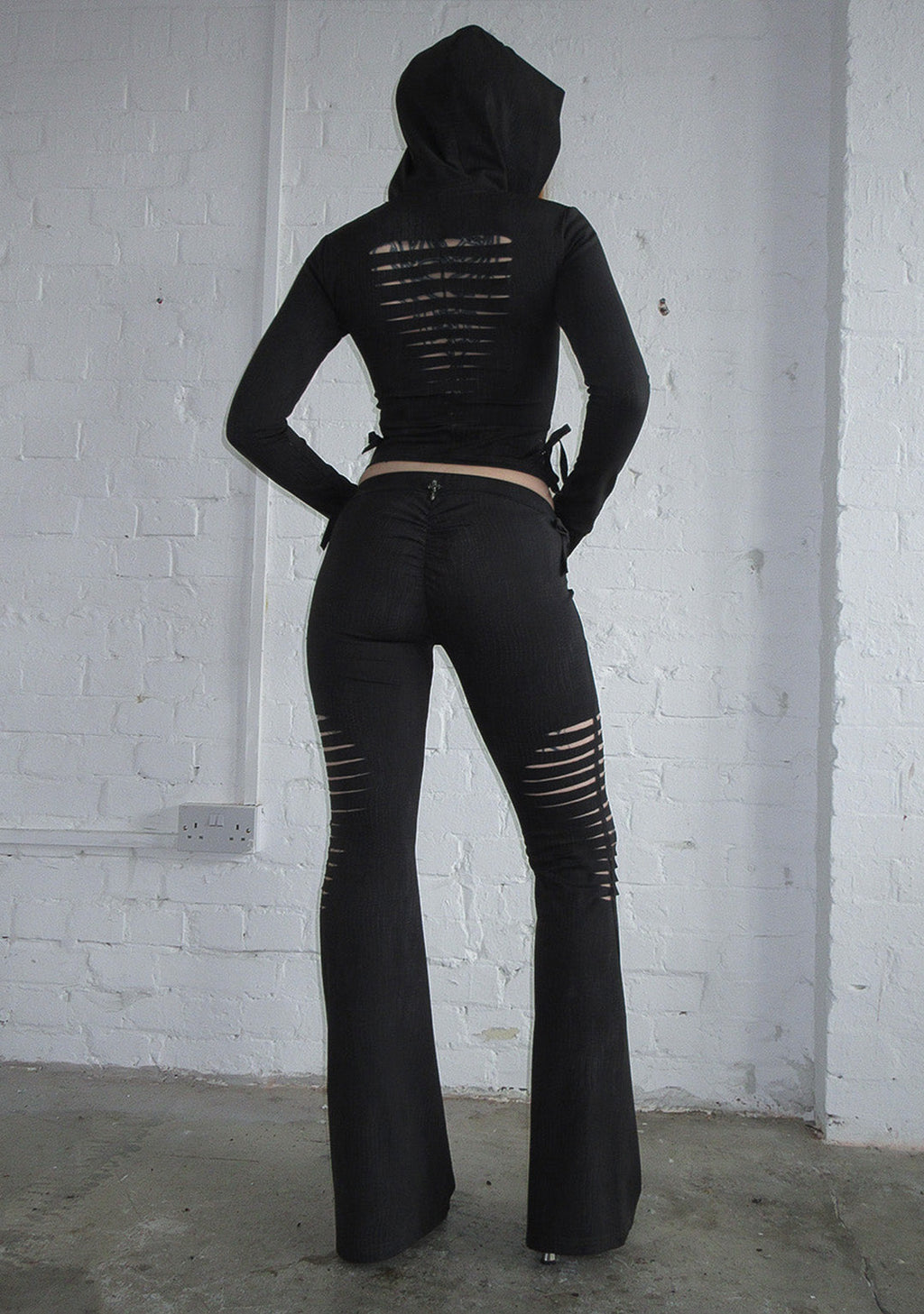 ENVY SNAKESKIN SLASHED SCULPT STRETCH PANTS CHARCOAL