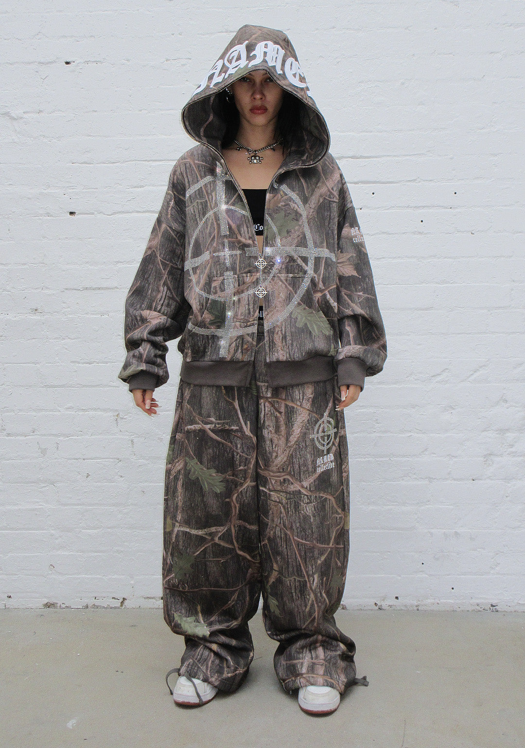 MISSION OVERSIZED SWEATPANTS TREE CAMO