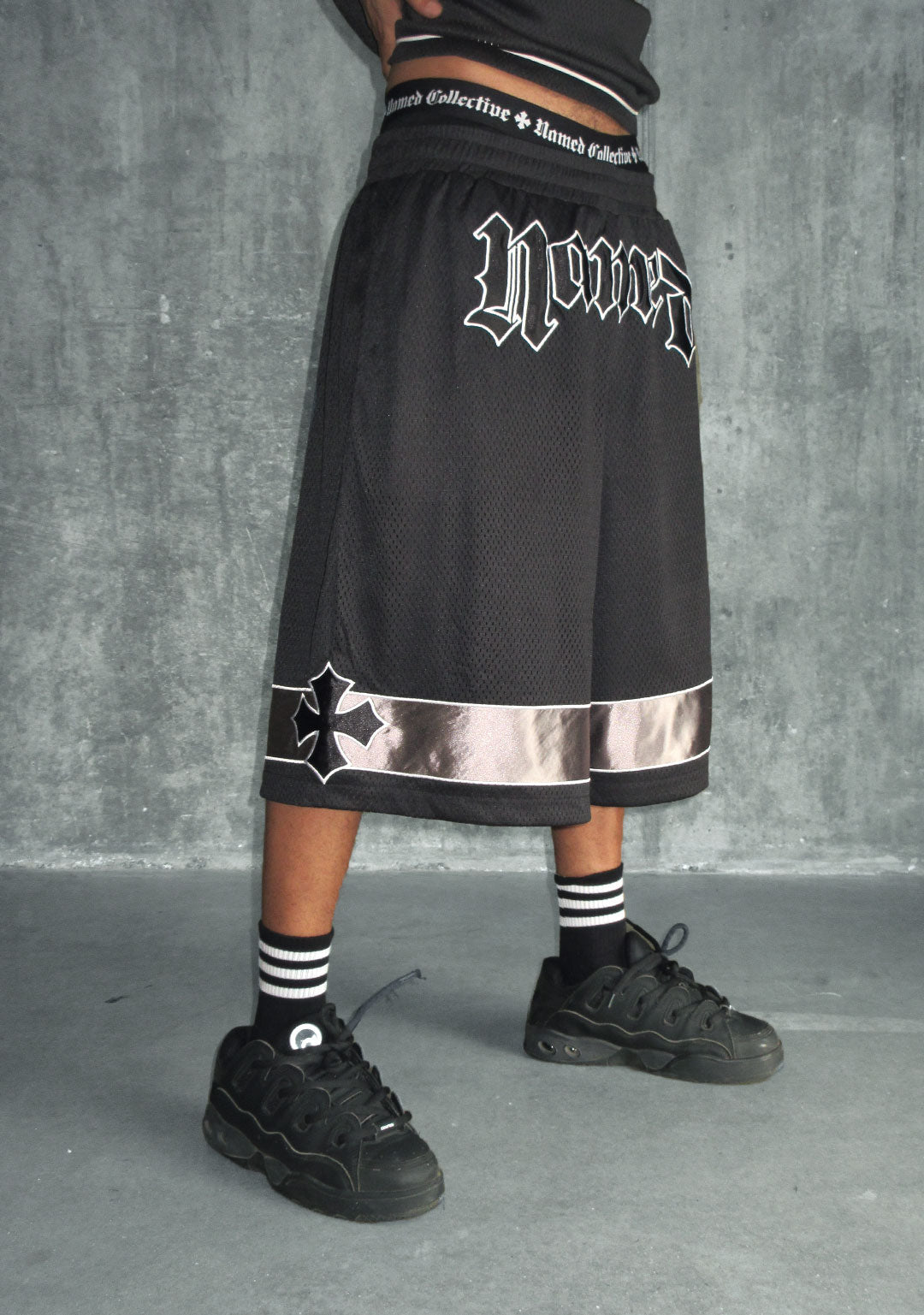 Nth ACTIVE AIRTEX MESH OVERSIZED SHORTS BLACK