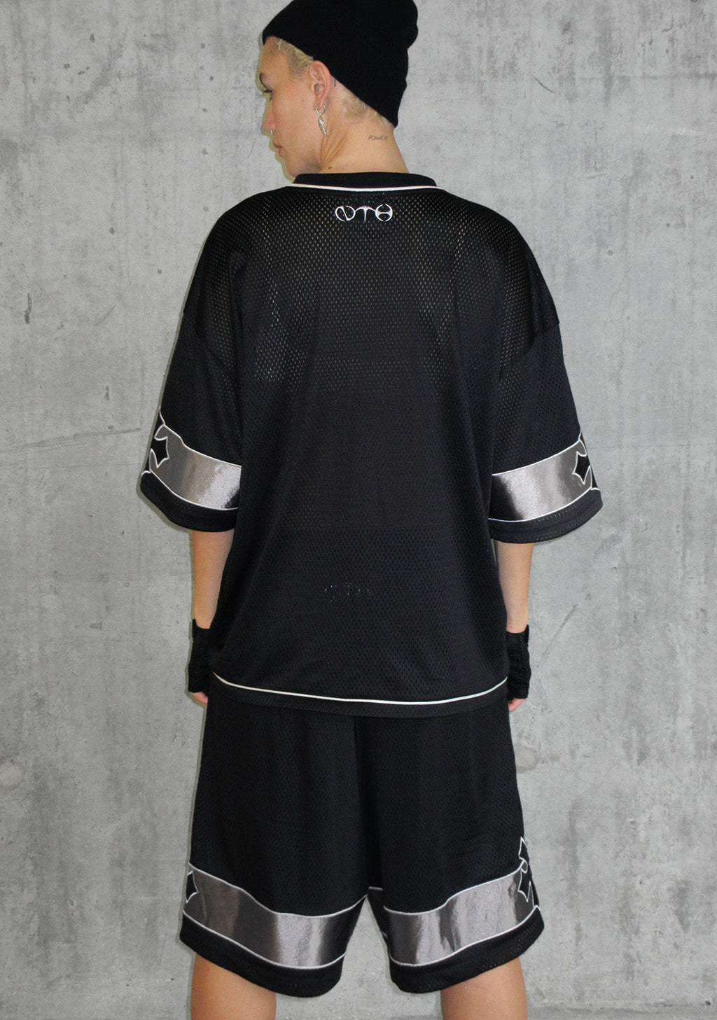 Nth ACTIVE AIRTEX MESH OVERSIZED SHORTS BLACK