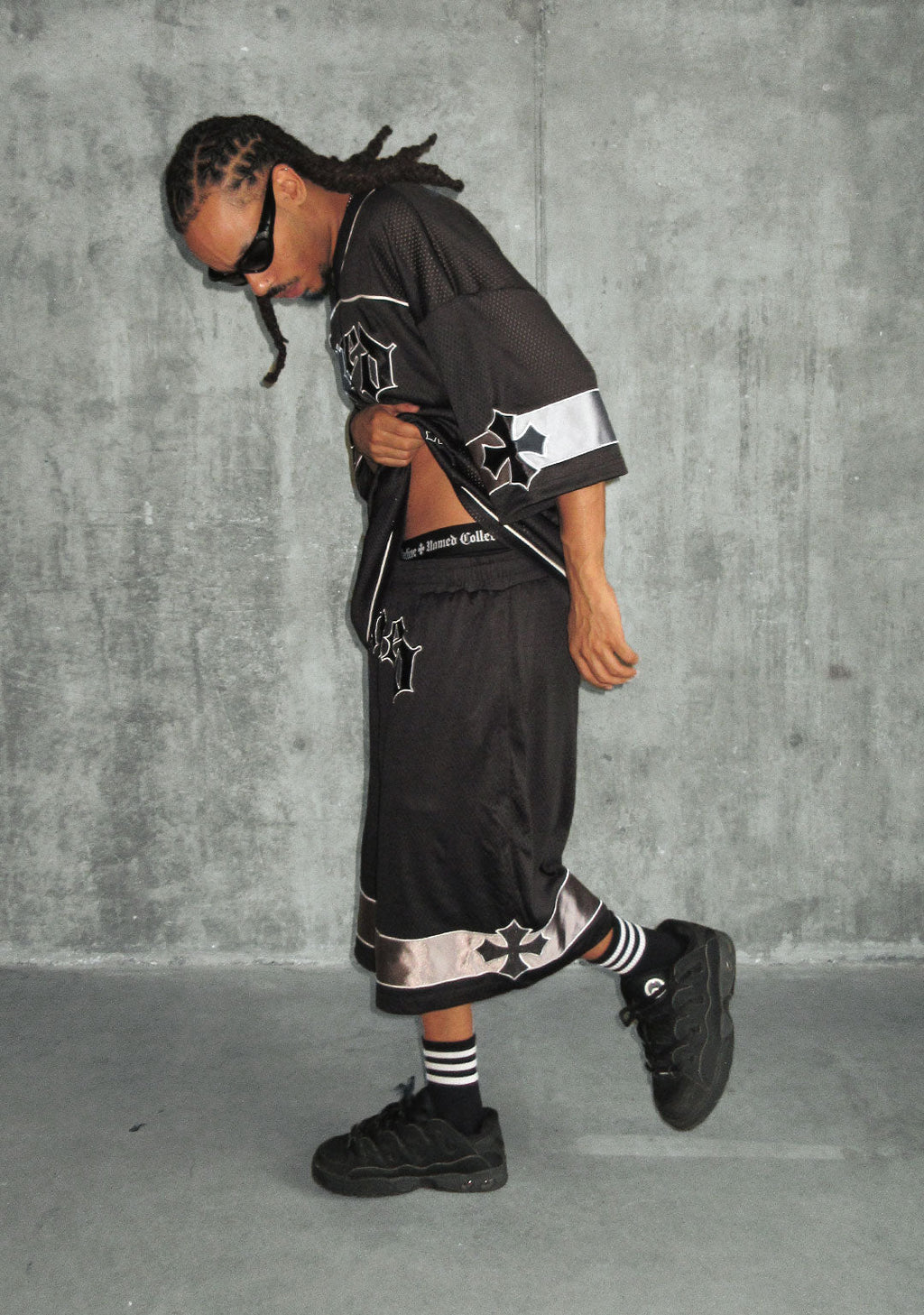 Nth ACTIVE AIRTEX MESH OVERSIZED SHORTS BLACK