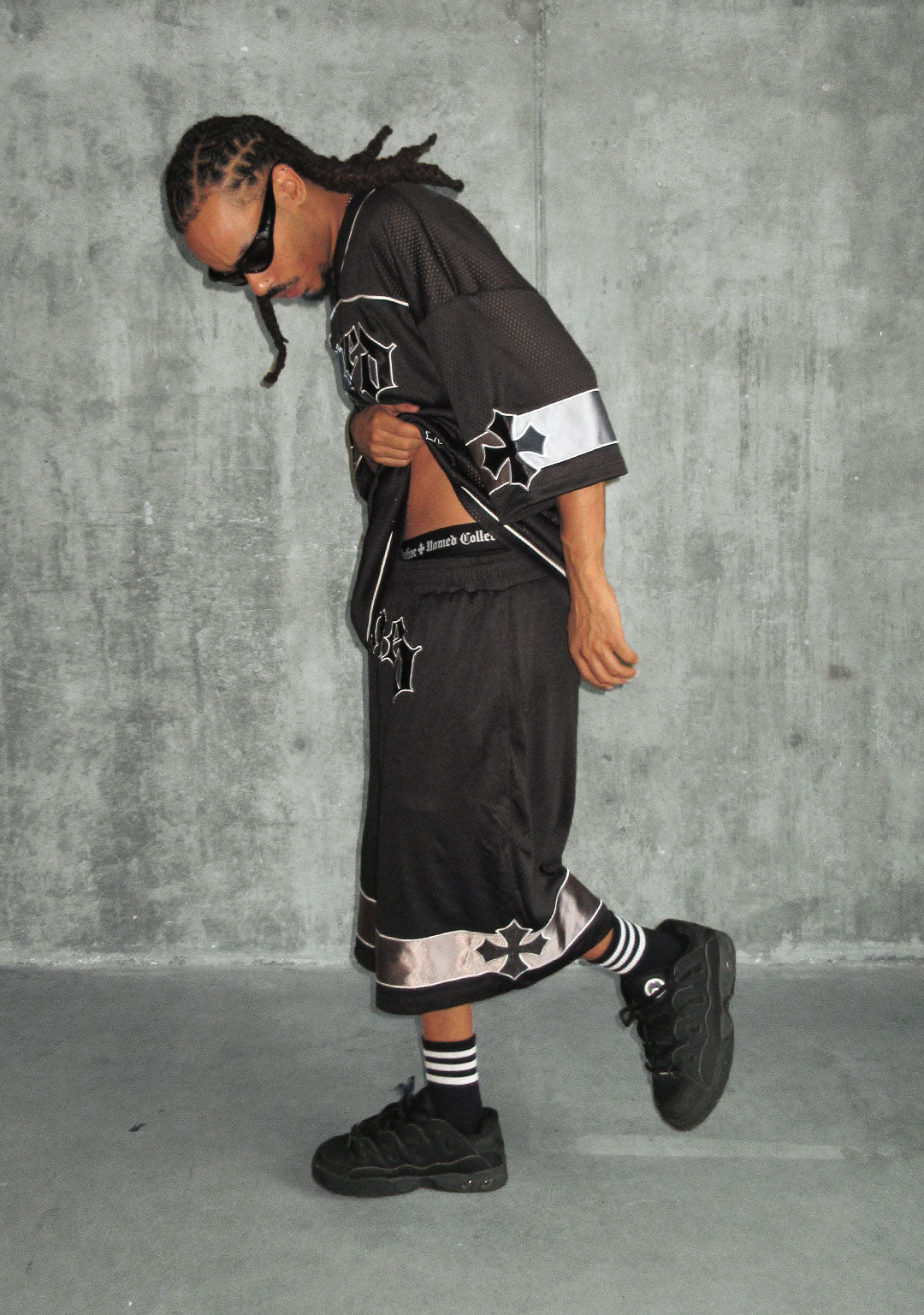 Nth ACTIVE AIRTEX MESH OVERSIZED SHORTS BLACK