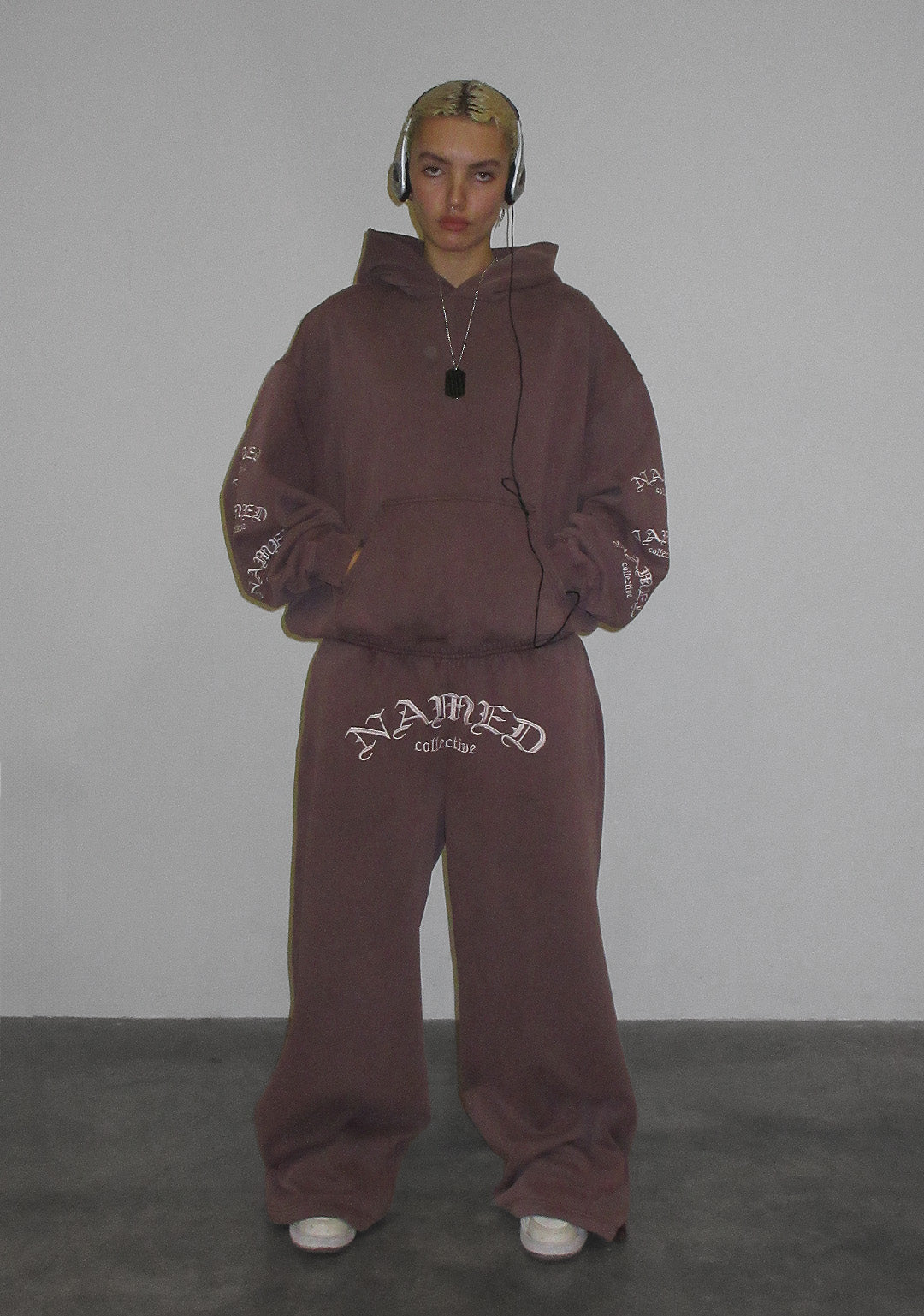 OLD ENGLISH PULLOVER HOODIE WASHED MAUVE