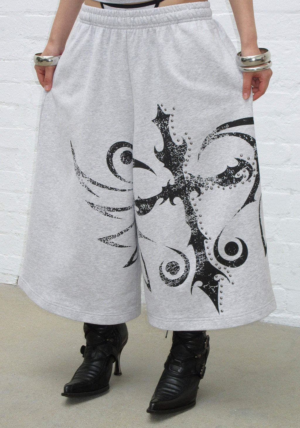OUTLAW OVERSIZED SWEATSHORTS GREY MARL