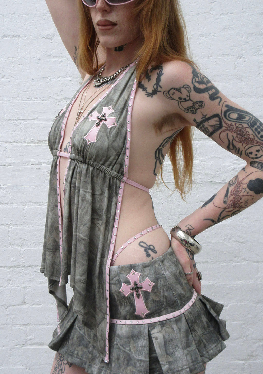 SPOILT BACKLESS HALTERNECK TOP TREE CAMO