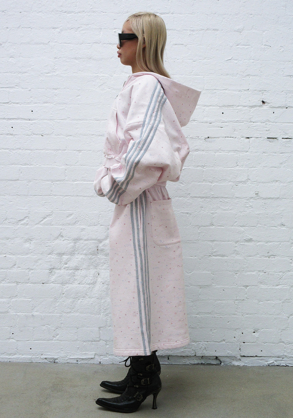 MALFUNCTION SPORTY OVERSIZED SWEATSHORTS BABY PINK
