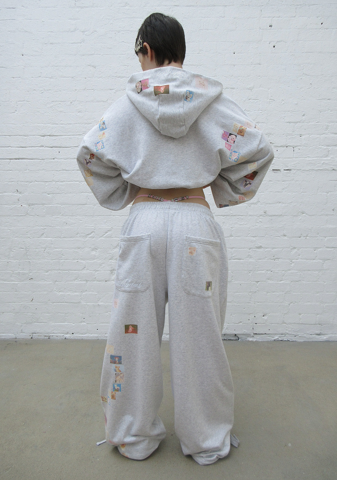 TRINKET MOTIF CROP ZIP HOODIE GREY MARL