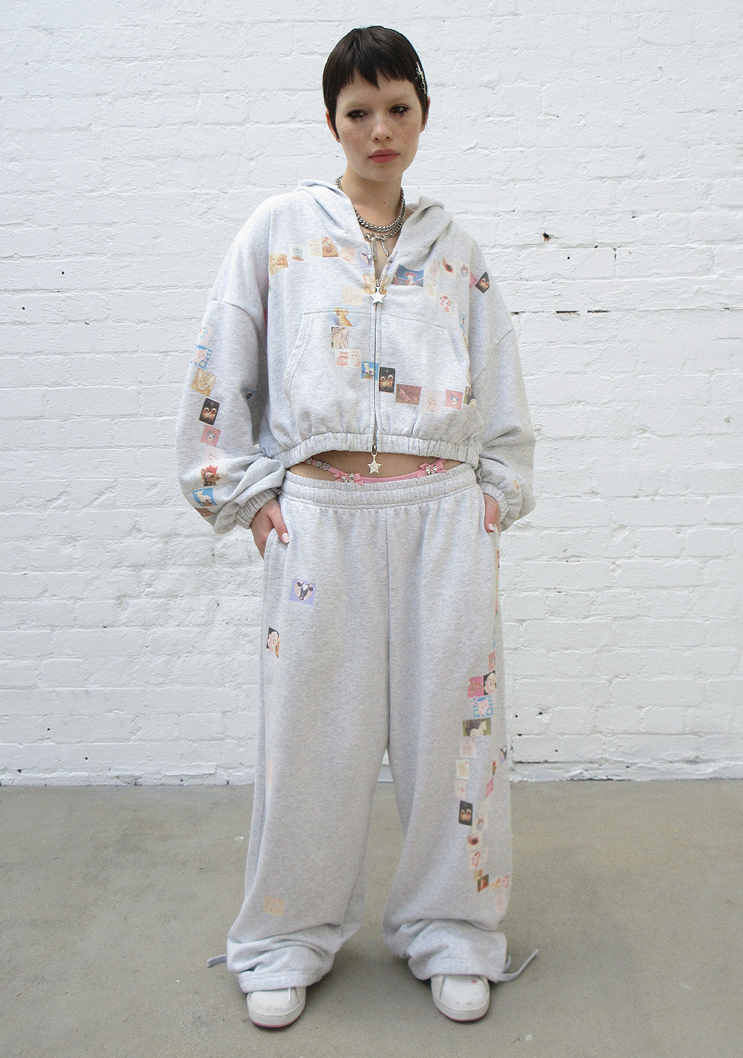 TRINKET MOTIF OVERSIZED SWEATPANTS GREY MARL