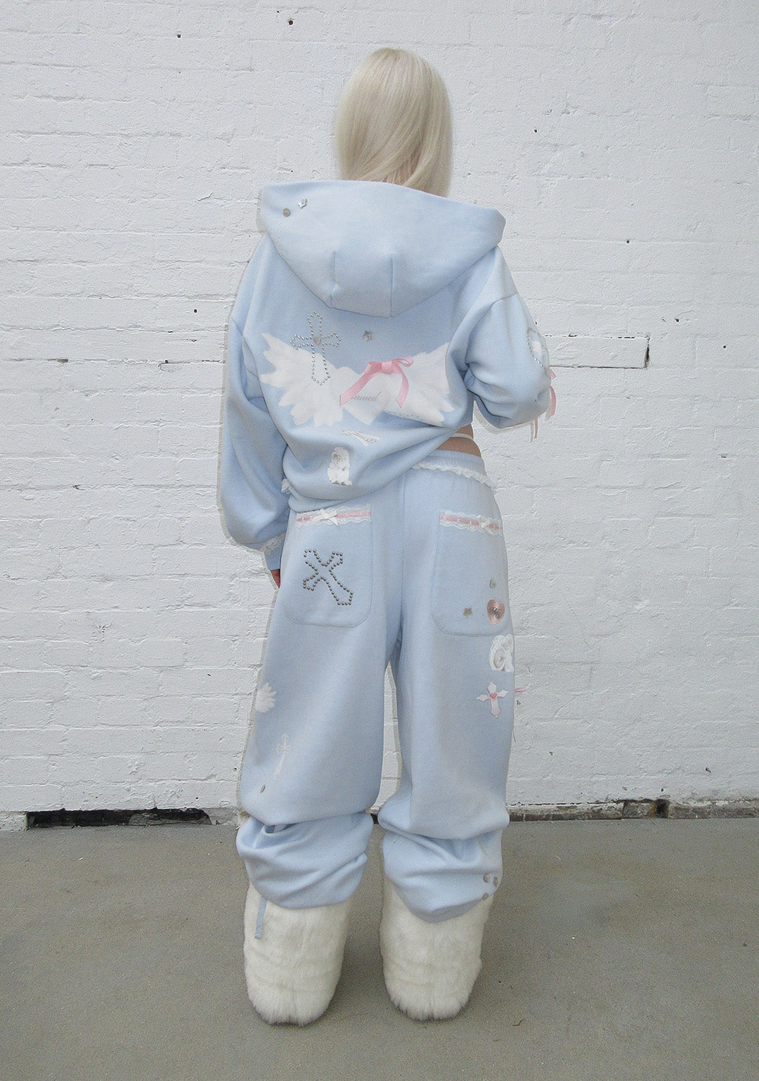 WHISPER ZIP HOODIE BABY BLUE